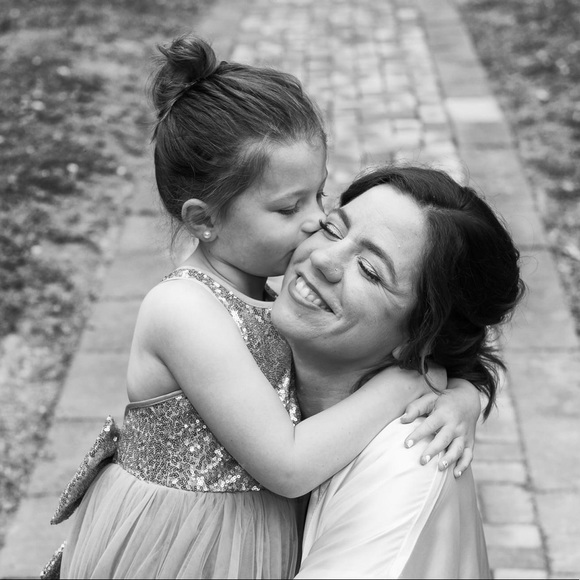 Meet your Posher, Heather - Picture 1 of 1